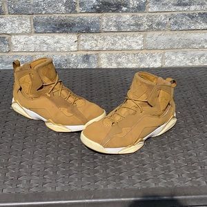 SOLD jordan true flight